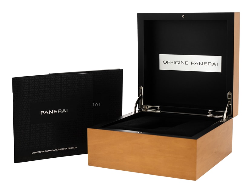 Panerai Luminor Marina PAM01048 Image 4